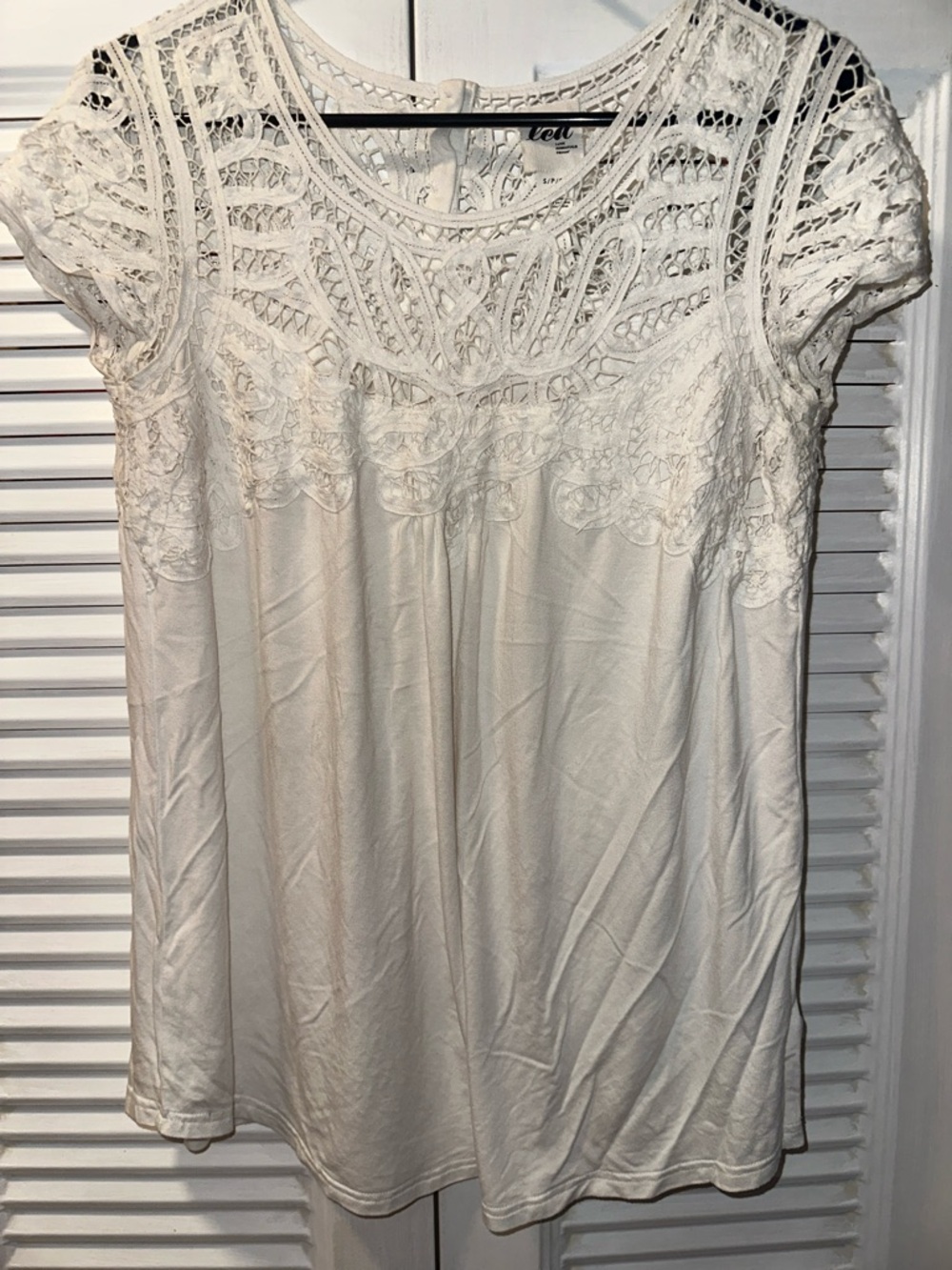 Women's Maternity Lace Short Sleeve Top - Size Small